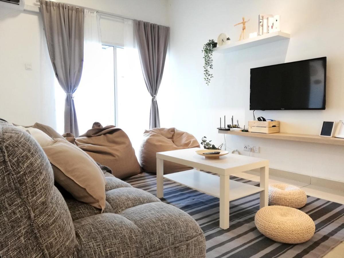 Subang Residence, Spacious With Balcony, Walking Distance To Summit, 5min To Sunway